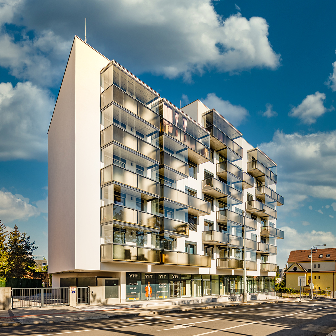 Nahlédněte pod pokličku života v našich projektech!